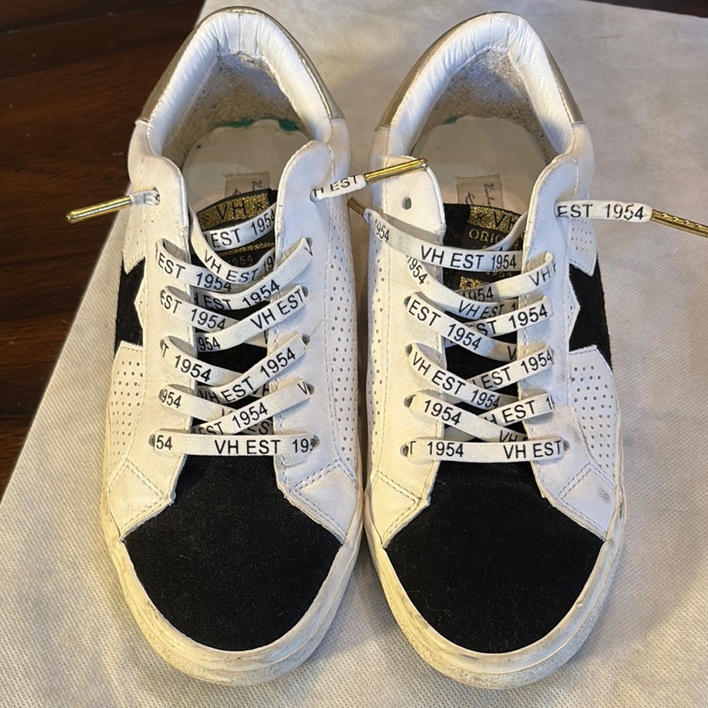Vintage Havana Gadol Fuzzy Star Color block Sneakers